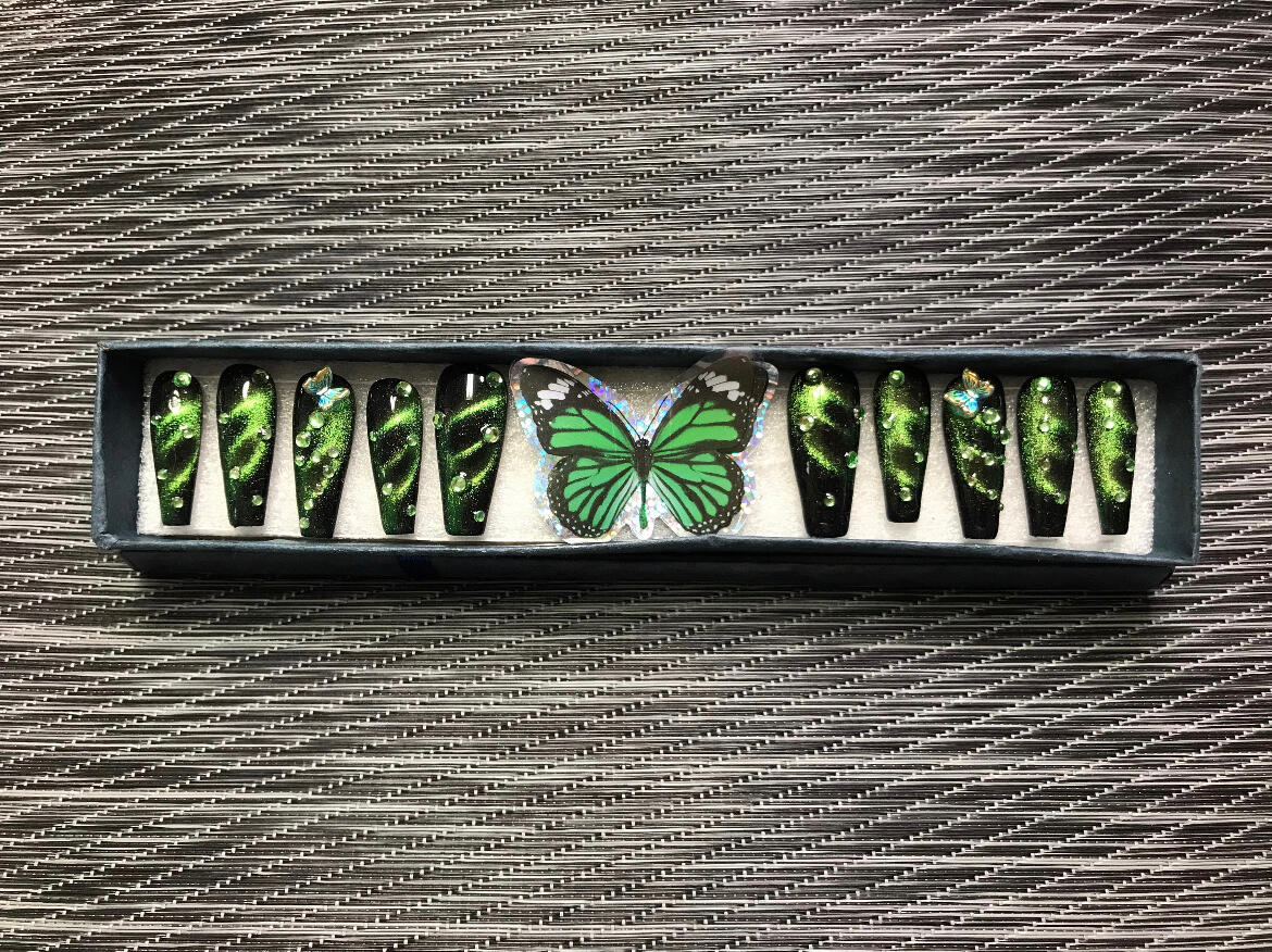 Cat Eye Press On Nails